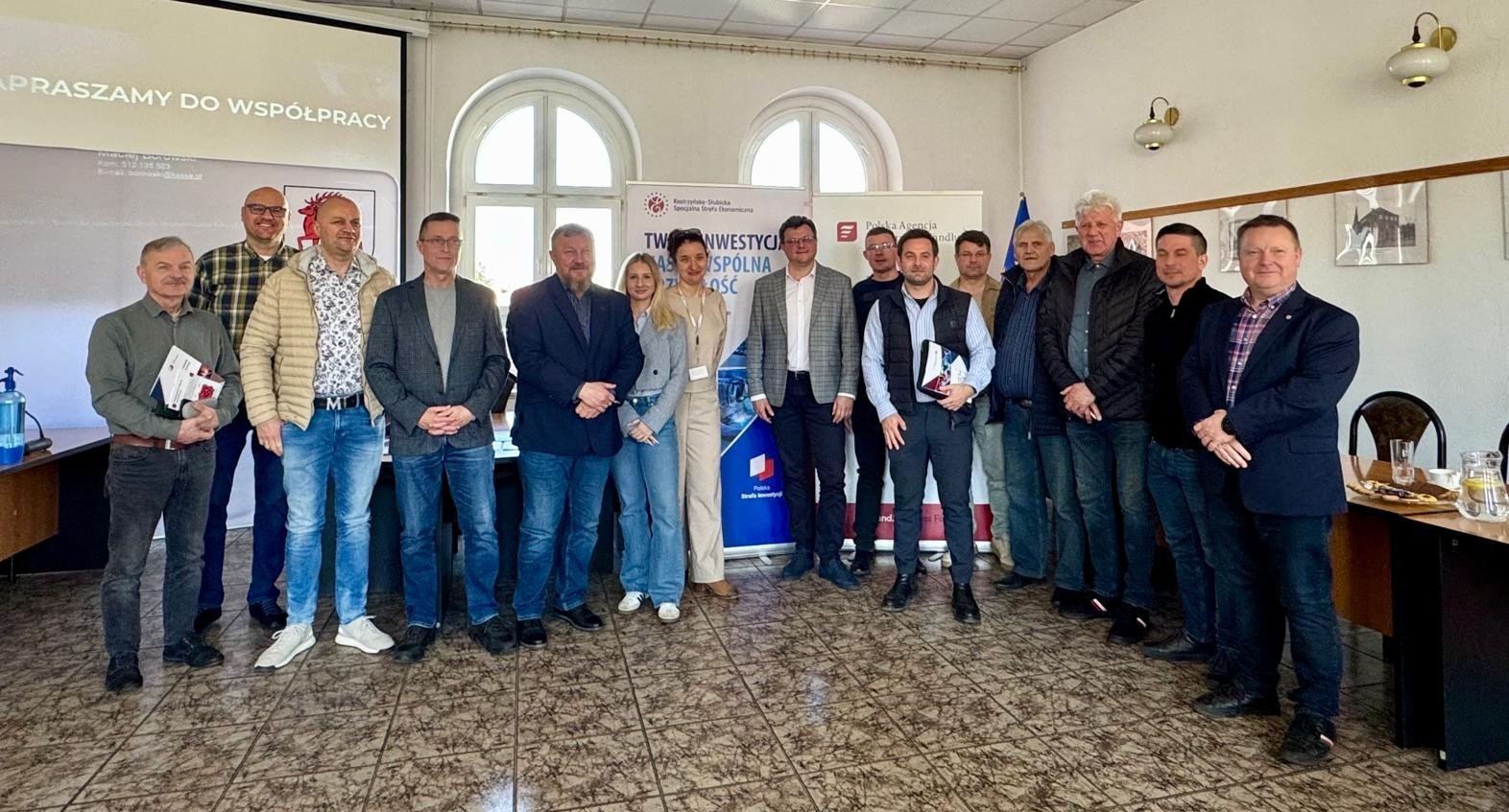 O BIZNESIE PRZY KAWIE Z RZEPINEM